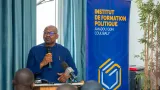 parcours inspirant le vice president de la sierra leone partage son experience avec les etudiants de linstitut amadou gon coulibaly