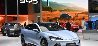 salon-de-lautomobile-la-chine-en-mode-seduction-a-paris