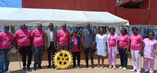 octobre-rose-a-grand-bassam-le-rotary-club-ocean-en-guerre-contre-le-cancer-du-sein-et-du-col-de-luterus