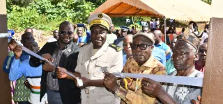 education-nationale-le-conseil-regional-du-gontougo-offre-des-classes-a-yorobodi-et-sandegue