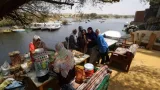 soudan plus de 1 2 million de refugies soudanais fuyant la guerre accueillis en egypte