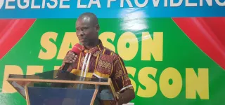 journee-nationale-de-la-paix-pasteur-bedikoua-aime-et-des-hommes-de-dieu-prient-pour-le-pays