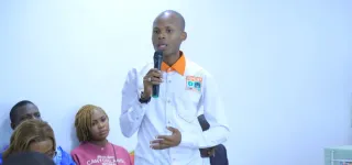 critiques-contre-la-plateforme-e-emploirhdp-le-coordonnateur-regional-jeune-du-rhdp-de-treichville-repond-a-lopposition