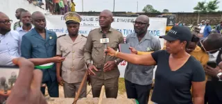infrastructures-sportives-regionale-le-ministre-adje-silas-metch-lance-les-travaux-de-rehabilitation-du-stade-henri-konan-bedie-de-grand-lahou