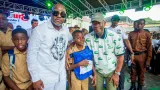 wara tour 8 va a lecole etape de cocody 1000 kits scolaires offerts aux enfants