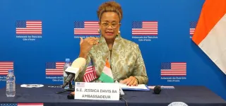 gouvernance-elections-et-fakenews-jessica-davis-ba-ambassadrice-presente-le-modele-americain