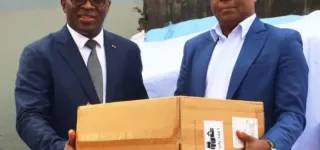 attecoube-le-depute-maire-fait-des-dons-de-materiel-medical-a-des-formations-sanitaires