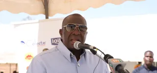 debat-sur-le-budget-adjoumani-repond-a-gbagbo-sous-dautres-cieux-le-budget-de-letat-circulait-dans-les-poches-et-plus-dans-les-maquis-de-yopougon