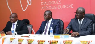 colloque-sur-le-developpement-local-le-bilan-de-cisse-bacongo-a-la-mairie-de-koumassi-salue-par-des-universitaires