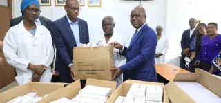 don-de-130-millions-de-fcfa-au-chu-de-treichville-un-nouveau-souffle-pour-la-lutte-contre-le-cancer-chez-les-enfants