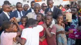 noel de reve adama bictogo seme la joie dans le coeur de plus de 10 000 enfants a yopougon
