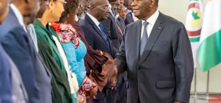 fin-de-la-presentation-des-voeux-de-la-nation-alassane-ouattara-persiste-et-signe-lelection-presidentielle-sera-paisible-transparente-et-democratique