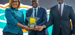 distinction-ceremonie-de-lhomme-de-lannee-idriss-diallo-a-recu-son-prix