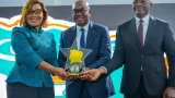distinction ceremonie de lhomme de lannee idriss diallo a recu son prix