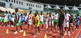 kaydan-journee-nationale-de-detection-etape-de-san-pedro-pres-de-1500-enfants-en-attraction-au-stade-laurent-pokou