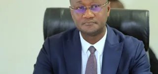 sortie-de-laurent-gbagbo-sur-lendettement-de-la-cote-divoire-le-ministre-moussa-sanogo-donne-un-cours-magistral-sur-la-dette-pour-les-nuls