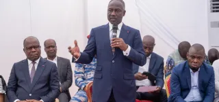 agboville-adama-bictogo-solidifie-les-liens-dans-lagneby-tiassa-pour-des-elections-apaisees