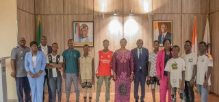 trafic-humain-au-nigeria-chantal-fanny-vice-presidente-du-senat-aux-cotes-de-lambassade-de-cote-divoire-pour-le-rapatriement-de-jeunes-ivoiriens