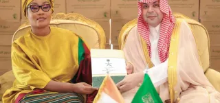 remise-de-dattes-le-royaume-darabie-saoudite-pose-un-geste-de-fraternite-et-de-partage