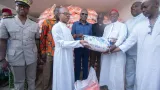 ramadan et careme chretien amadou kone remet 80 tonnes de vivres aux populations