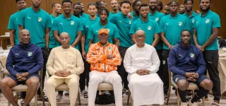 preparation-de-la-5e-journee-des-eliminatoires-du-mondial-2026-le-ministre-silas-adje-metch-apporte-le-soutien-du-gouvernement-aux-elephants