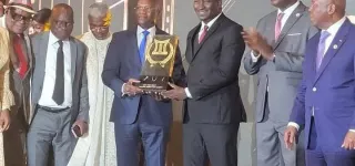 ebony-2024-faustin-ehouman-de-fraternite-matin-sacre-meilleur-journaliste