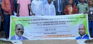 100-jeunes-leaders-du-sud-comoe-formes-en-gouvernance-et-democratie-par-lacademie-de-la-jeunesse-africaine-pour-la-liberte-et-la-democratie
