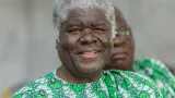 dedicace de deux ouvrages du premier ministre beugre mambe un poete a la primature