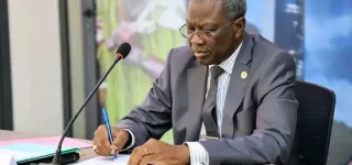 interview-litterature-le-senateur-michel-coffi-benoit-sur-les-pas-de-mambe-avec-voiles-et-une-affaire-de-place