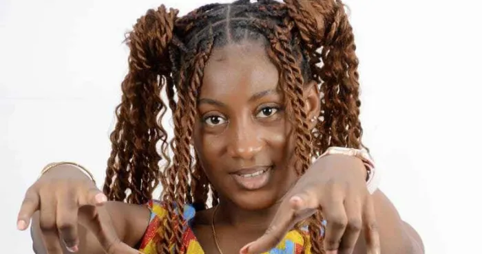 musique-halu-la-jeune-lyceenne-qui-va-faire-bouger-le-rap-ivoire-jdore-himra