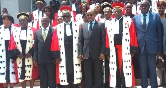 apres-la-sortie-des-avocats-les-magistrats-recadrent-le-barreau