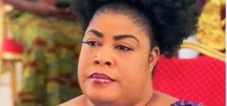 comment-bleu-brigitte-la-mere-dapoutchou-a-failli-passer-de-vie-a-trepas