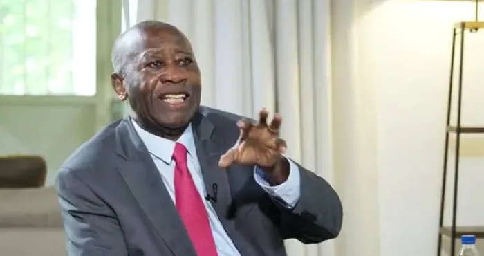laurent-gbagbo-la-houe-et-la-pierre