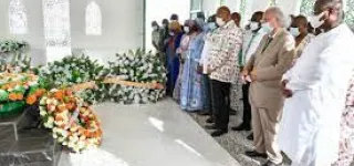 le-premier-ministre-amadou-gon-repose-sur-la-terre-de-ses-ancetres