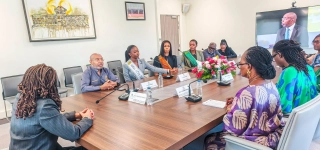 la-ministre-francoise-remarck-felicite-les-miss-ci-sortantes-et-reaffirme-son-soutien-au-comici