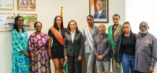 la-ministre-francoise-remarck-felicite-les-miss-ci-sortantes-et-reaffirme-son-soutien-au-comici