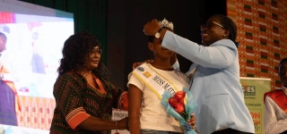 miss-mathematiques-2026-amelie-eliora-dakouri-sacree-le-fer-salue-lexcellence-feminine