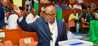 assemblee-generale-elective-de-la-fif-les-temps-forts-de-la-reconduction-de-yacine-idriss-diallo