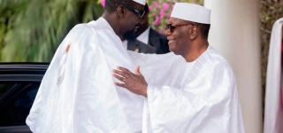 audience-entre-alassane-ouattara-et-mamadi-doumbouya