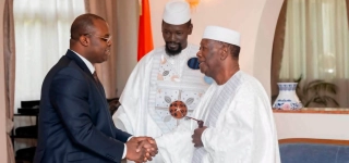 audience-entre-alassane-ouattara-et-mamadi-doumbouya