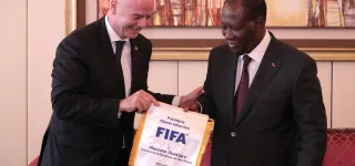 le-chef-de-letat-a-echange-mardi-avec-le-president-de-la-fifa-et-le-president-de-la-caf
