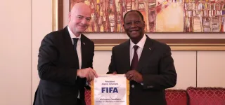 le-chef-de-letat-a-echange-mardi-avec-le-president-de-la-fifa-et-le-president-de-la-caf