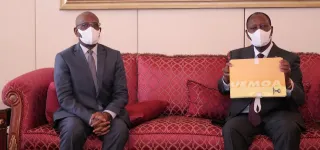 le-president-ouattara-sest-entretenu-avec-le-pdt-de-la-commission-de-luemoa