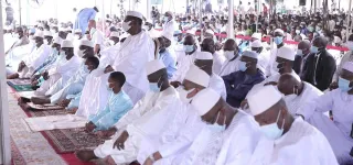 ramadan-a-la-grande-mosquee-de-la-riviera-2-en-presence-du-chef-de-letat