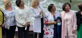 sommet-sur-la-relance-de-leconomie-africaine-mme-dominique-ouattara-visite-paris-aupres-de-mme-macron