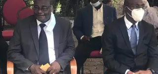 hommage-de-la-nation-a-laurent-dona-fologo-dans-les-locaux-de-fraternite-maternite-ou-il-fut-le-1er-redacteur-en-chef