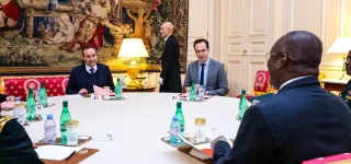 lutte-contre-le-terrorisme-les-ministres-de-la-defense-de-la-cote-divoire-et-de-la-france-sengagent