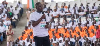 ceremonie-de-mise-en-mission-des-jeunes-benevoles-pour-la-paix