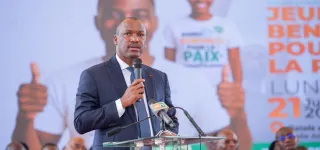 ceremonie-de-mise-en-mission-des-jeunes-benevoles-pour-la-paix