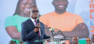 ceremonie-de-mise-en-mission-des-jeunes-benevoles-pour-la-paix